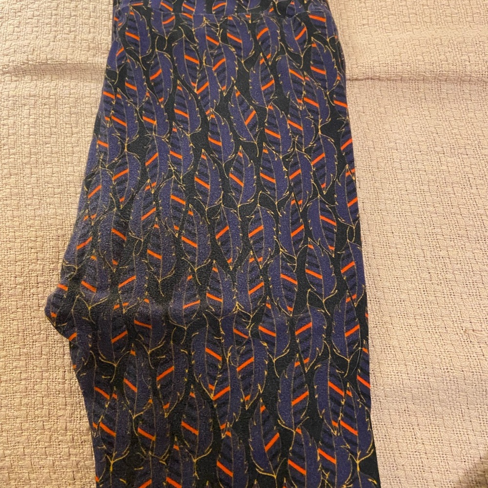 Lularoe Feather leggings